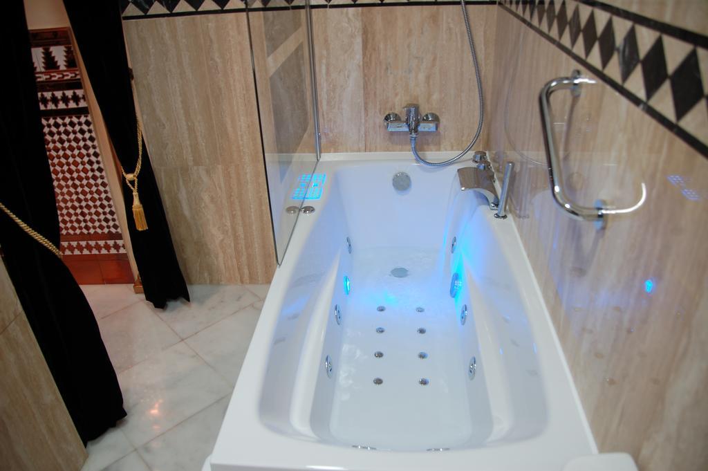 Luxury Apartment Plus Ultra Seville Luaran gambar